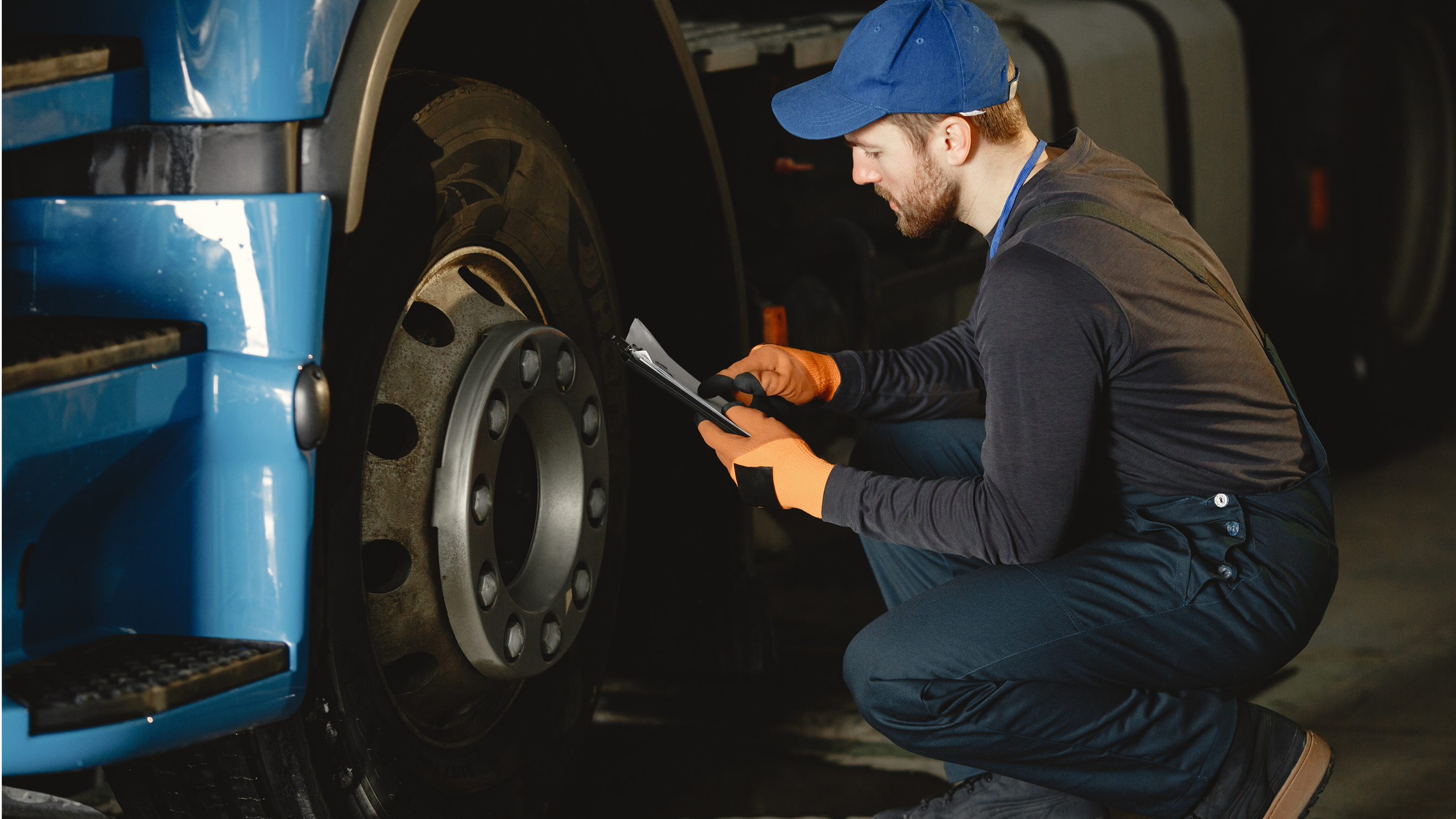 Field inspection of a heavy commercial vehicle